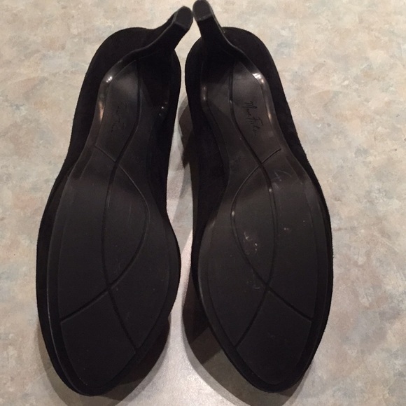 Marc Fisher black suede pumps - Picture 5 of 10